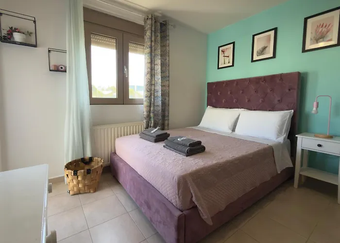 Marilena Mare Seaside & Jacuzzi House 50Meters From Sea
